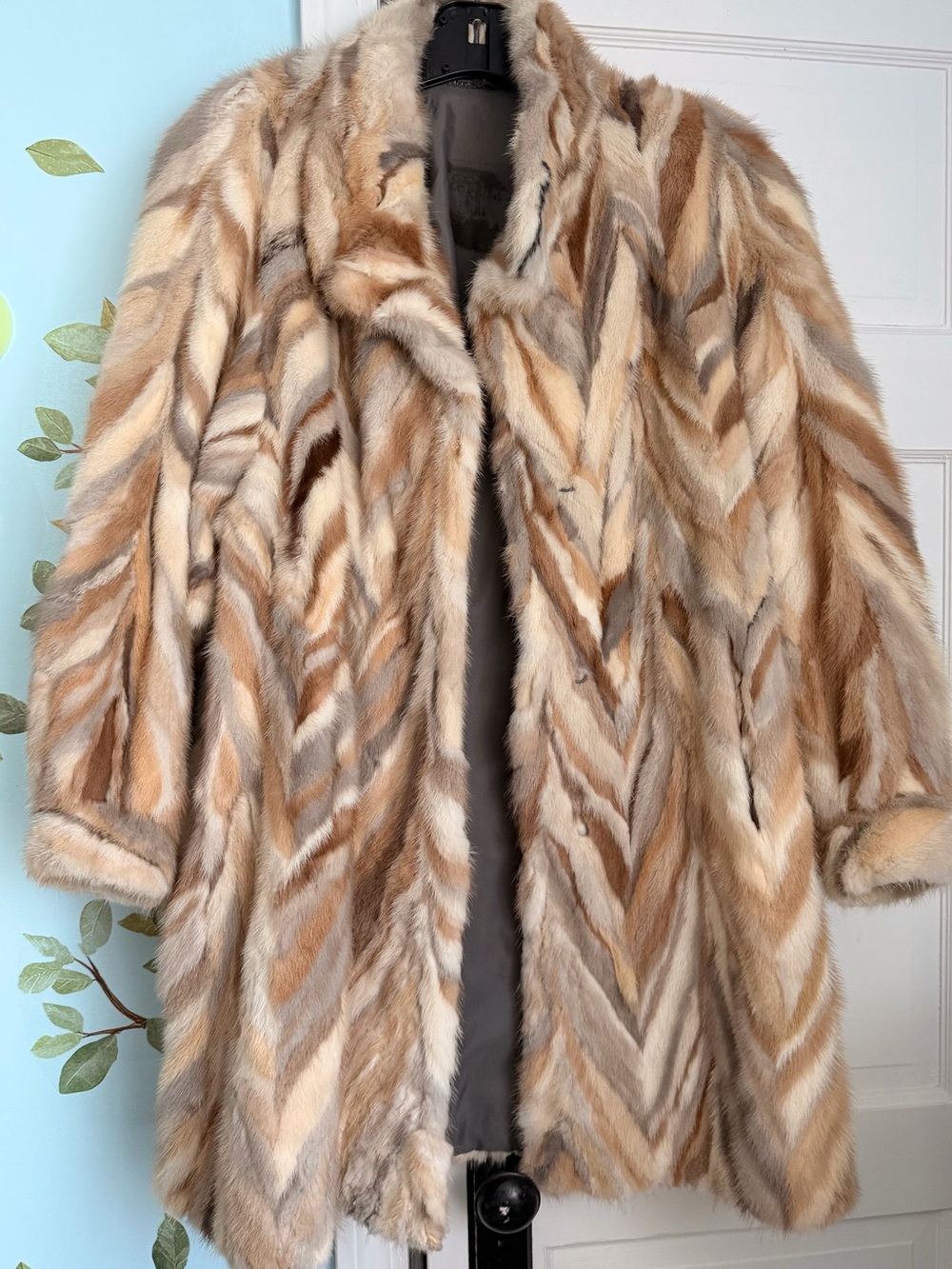 Vintage Mink Fur Coat in Multi-Tone Beige